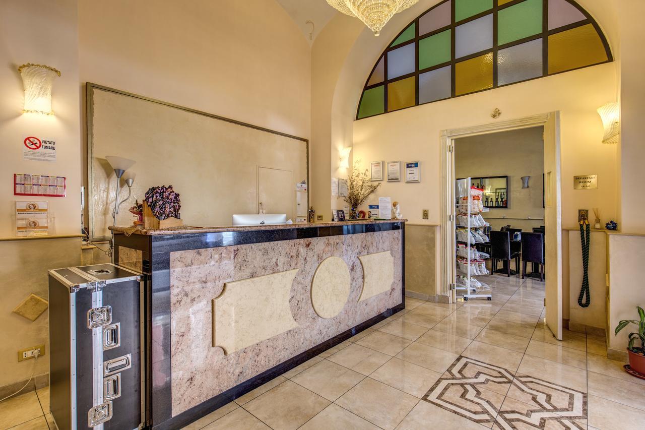 Hotel Maryelen 2 Рим Экстерьер фото